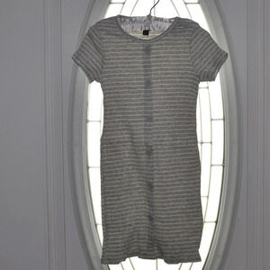 ART CLASS Gray and White Short Sleeve Dress Size - S 6/6X
